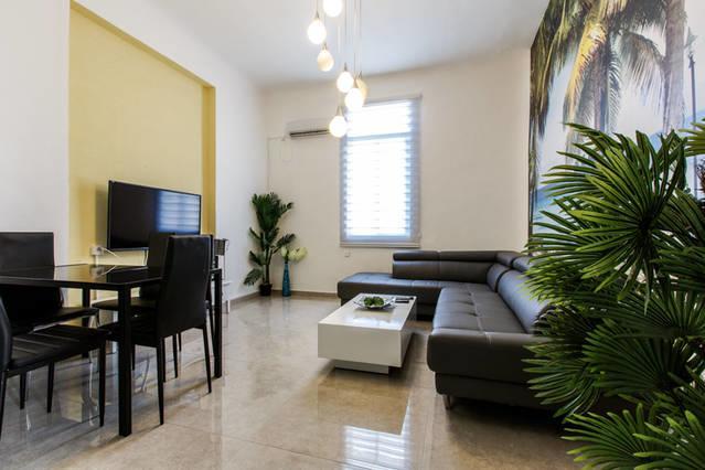 Chic Apartments By The Beach Tel Aviv Esterno foto