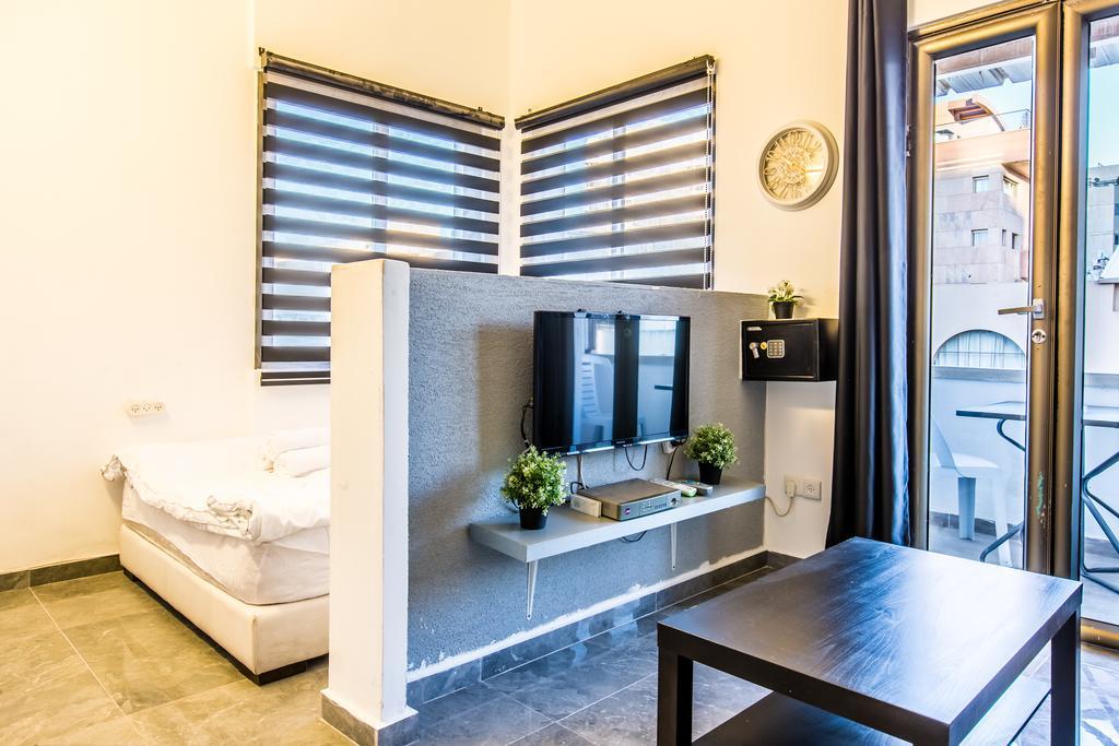 Chic Apartments By The Beach Tel Aviv Esterno foto