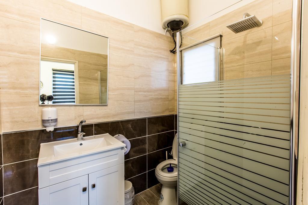 Chic Apartments By The Beach Tel Aviv Esterno foto